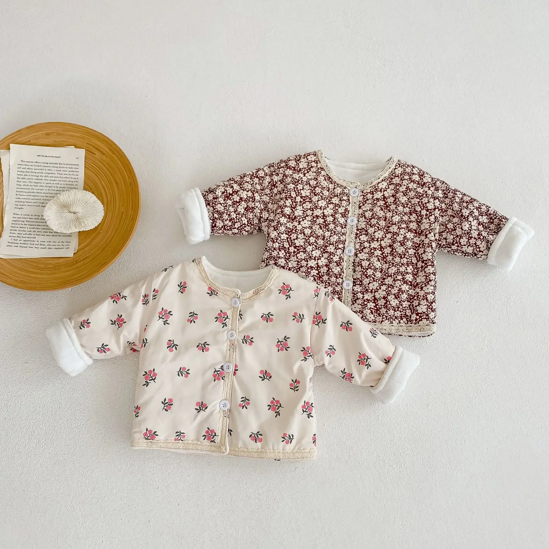 Winter New Girls Babies and Childrens Cotton Coat Thickened Long Sleeve Cotton Clip Cardigan Coat