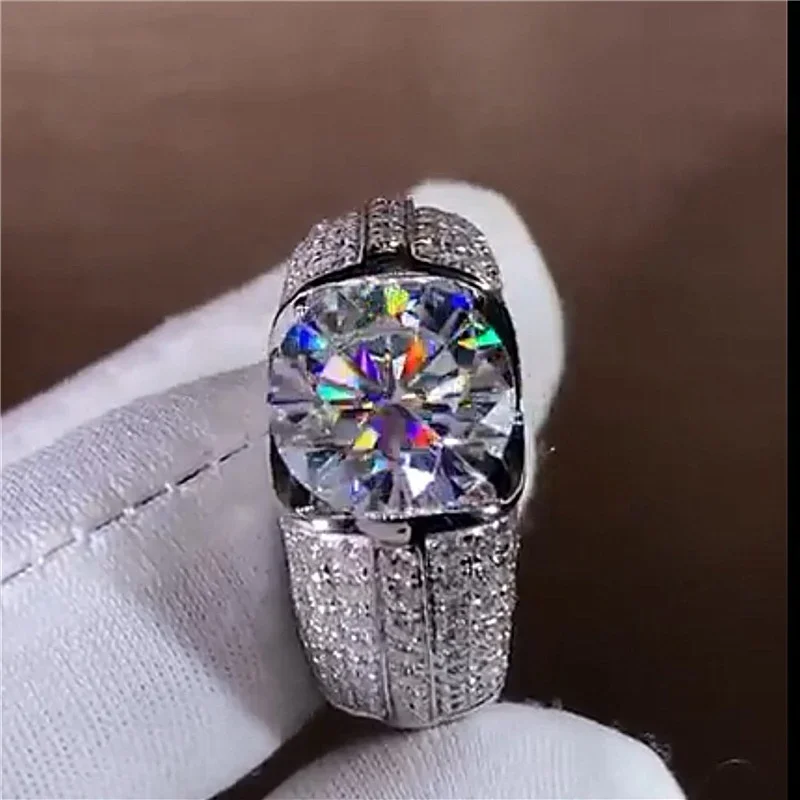 Luxurious Fashion Jewelry Wedding Rings for Women Elegant Bright Silver Color Inlaid with White Zircon Punk Engagement Ring