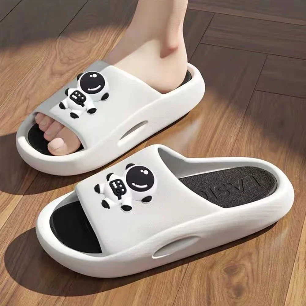 

Astronaut Cartoon Slippers Women Designer Slides Fashion Men Flip Flops Outside Couple Cartoon Shoes PVC Soft Home Sandals