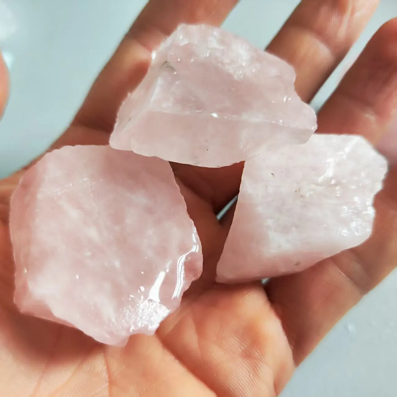 Natural Rose Quartz Pink Crystal Stone Home Decoration Stone Healing Mineral Specimen Rough Quartz Pink Crystal Gemstones