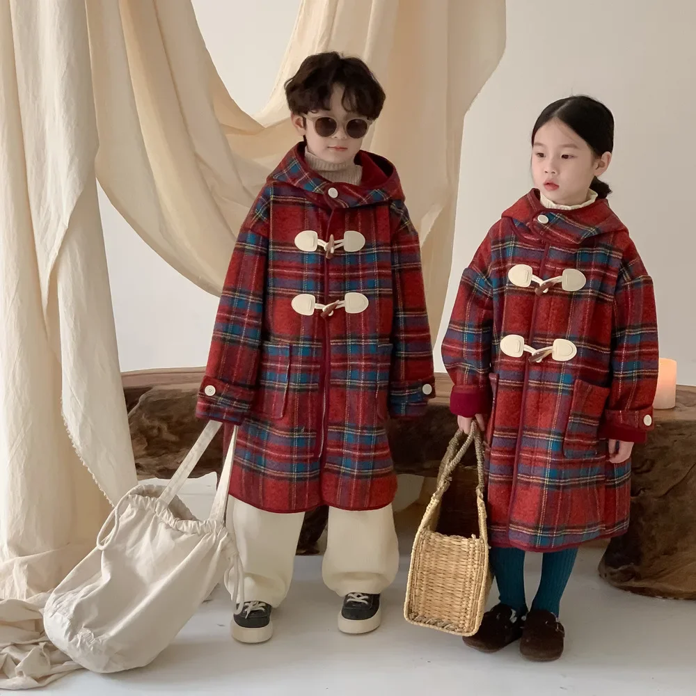 

2024 Winter Kids Kids Fleece thicken mid-length hooded coats Boys and girls claw button warm trench jackets
