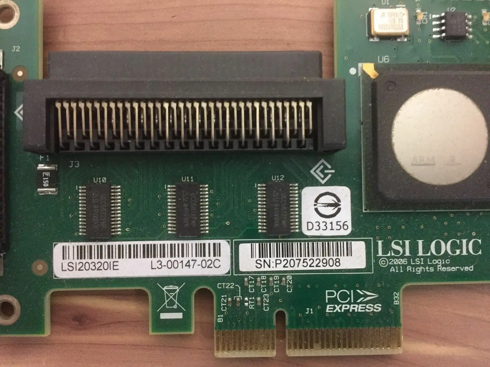Logitec SCSI PD/CD-ROMドライブ LPD-2000 LSI Logic SCSI LVD/SE Controller PCI Express x4 LSI20320IE