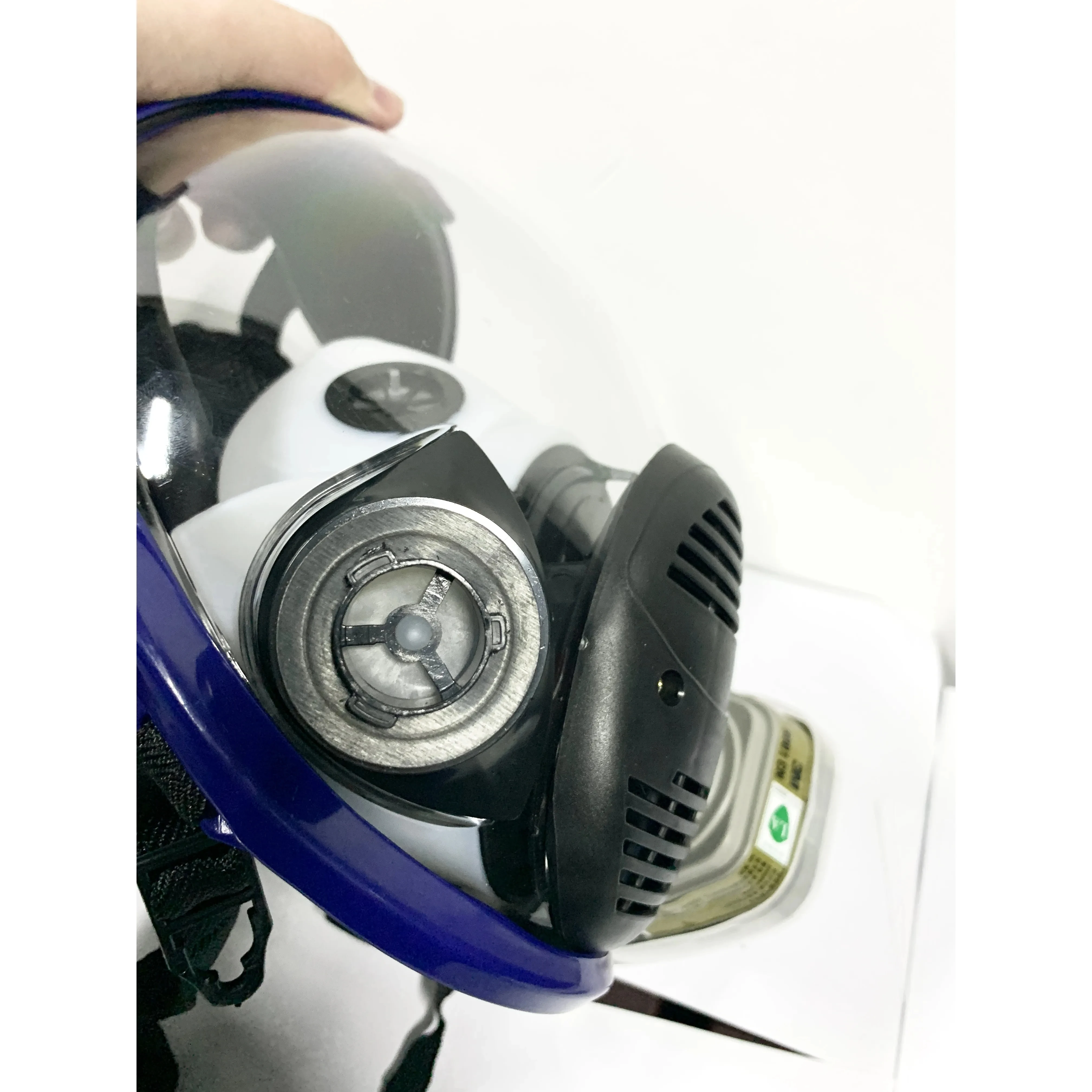 Dust Mask Gas Mask 15/17 in 1 Chemical Gas Mask 6800 Dust Respirator Paint Insecticide Spray Silicone Full Face Mask Filter For Laboratory Welding
