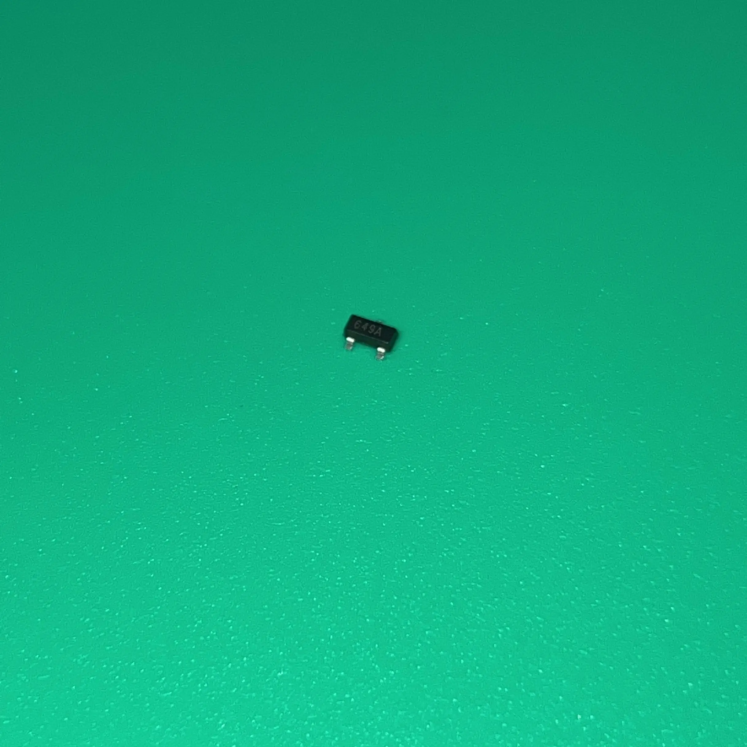 30 Pz/Lotto Fsb649 Sot23 649A Fsb 649 Trans Npn 25V 3A Supersot3 Fsb649-Nl Fsb649Nl Fs B649 Npn Transistor A Bassa Saturazione F Sb649