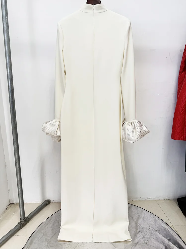 أحدث صيحات الموضة لعام 2025 من HIGH STREET فستان م...