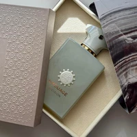 Mens Woody Floral Perfume Long Lasting Spicy Elegant Fragrance Collection for Romantic Evenings Daily Wear Confident Charm