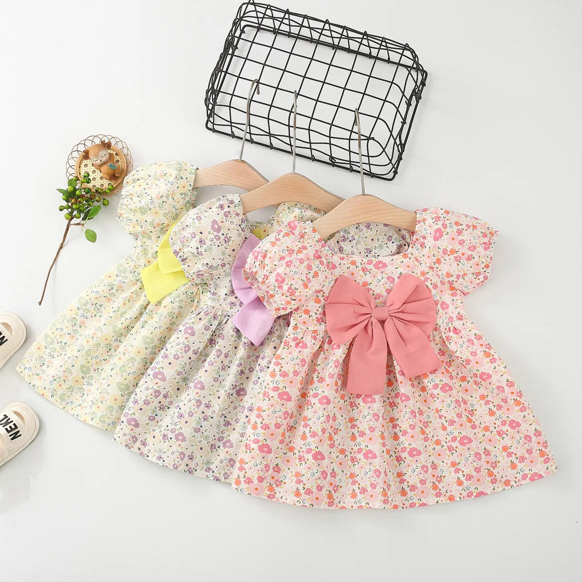 Robe d'été à fleurs roses pour bébés filles, tenue de princesse, manches bouffantes, robe d'anniversaire pour enfants