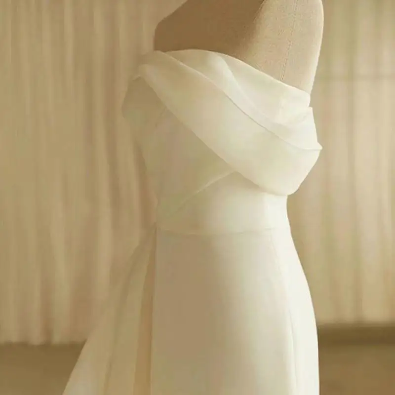 Customized New Simple Wedding Dresses For Women Sexy Strapless Bridal Dress With Small Train Elegant Long Sleeveless Vestidos 3