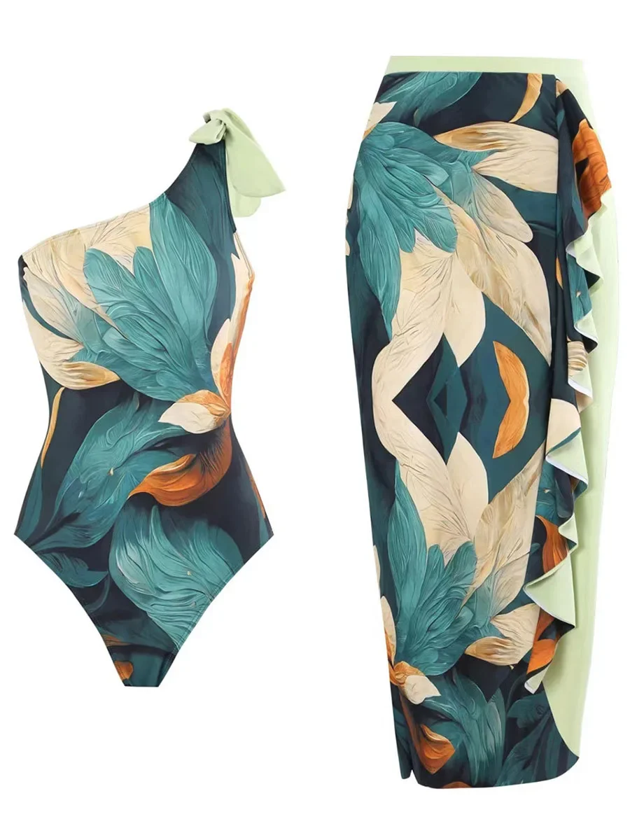 

Купальник на одно плечо и длинная юбка с принтом, 2024