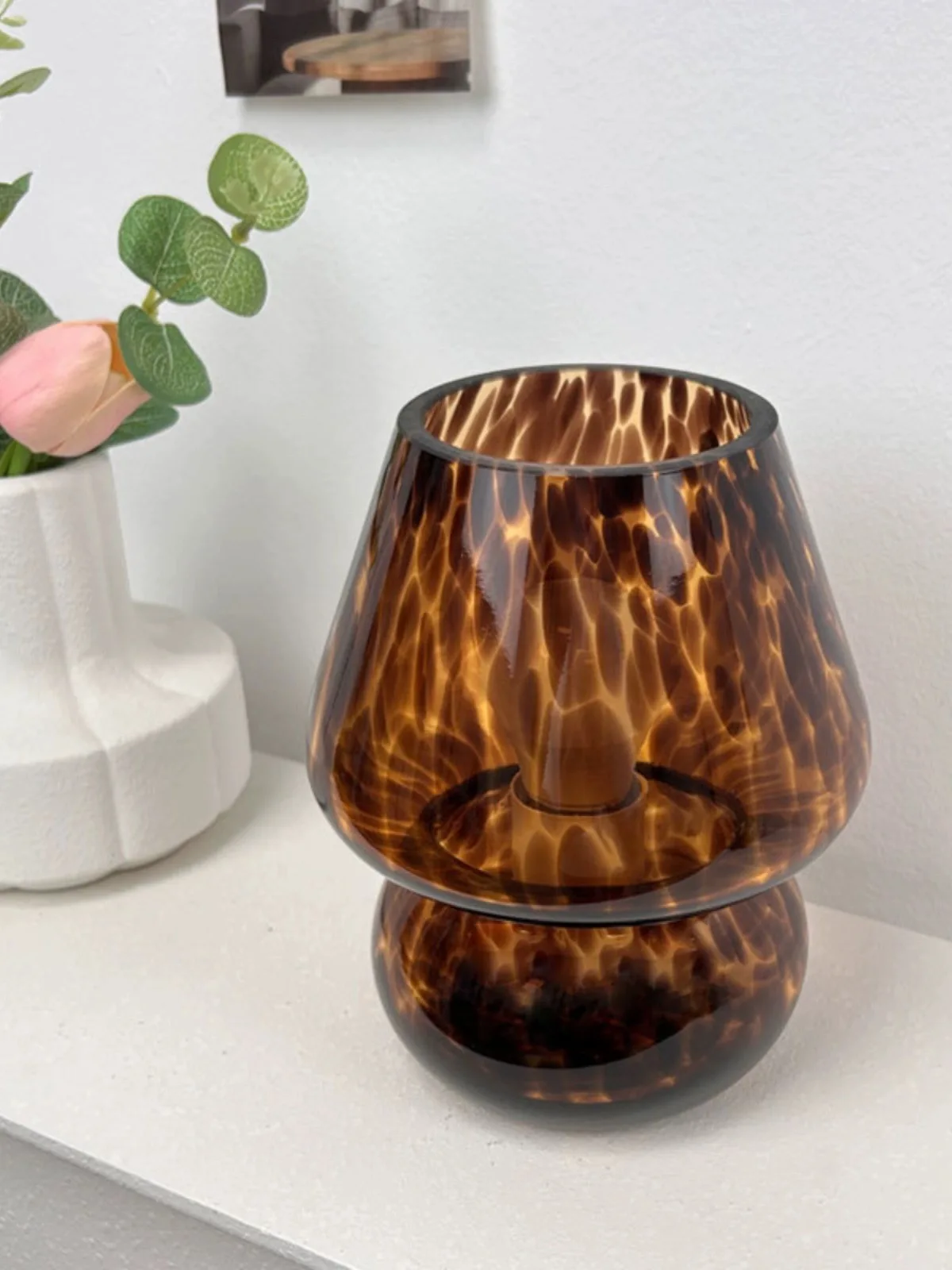 Description Picture 2 of itemGlass Table Lamp Mushroom Desk Lamps Bedroom Bedside Desktop Decorative Room Night Light Modern Minimalist Atmosphere Led Lights