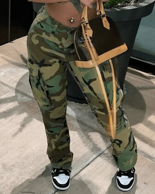 

2023 New Fashion Women's Pants Elegant Camouflage Print Pocket Design Cargo Pants Female Trouser Casual Bottom