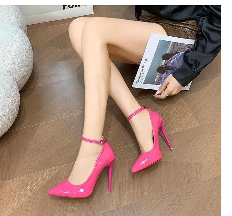 Kiiyilala Pumps Packaging