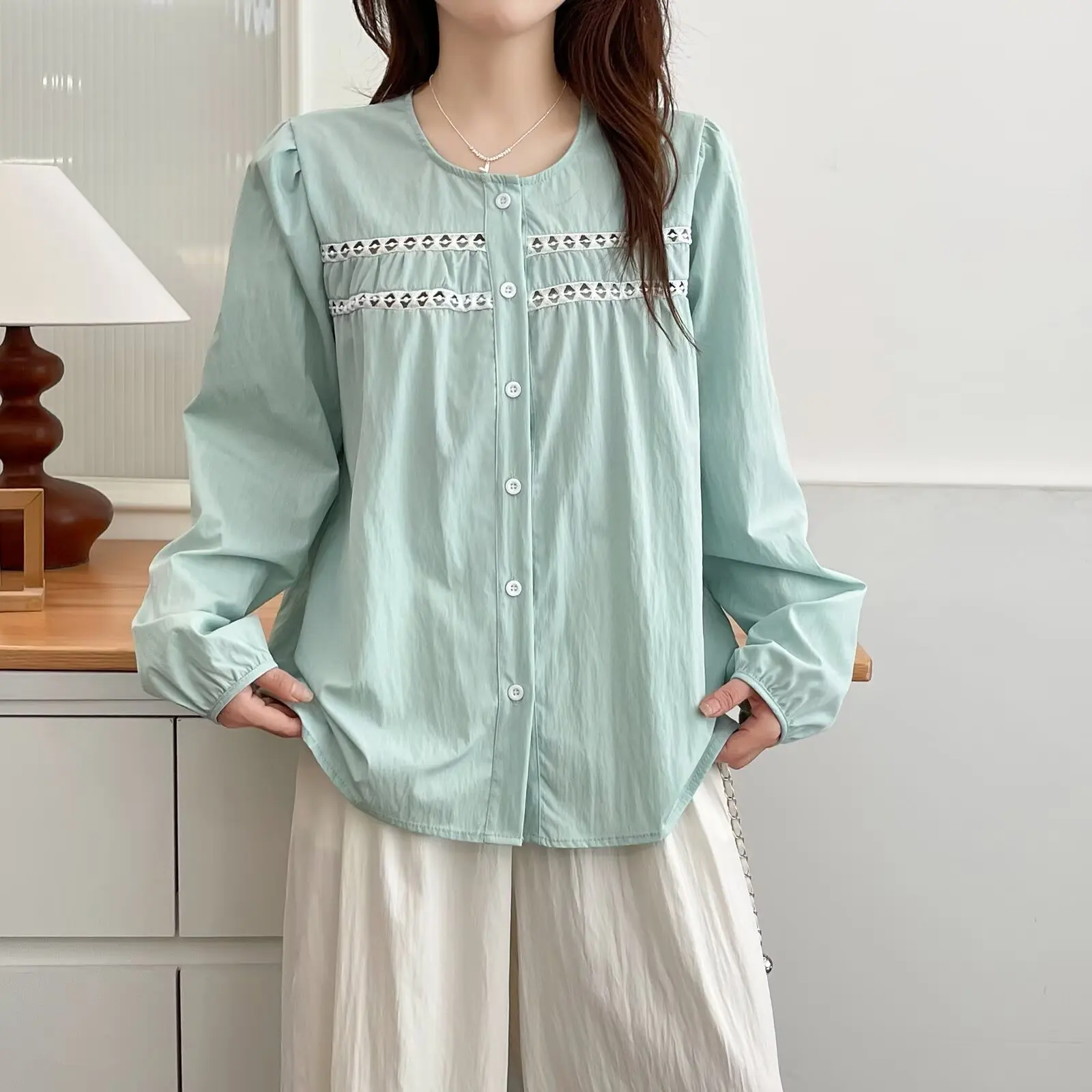 Plus Size Women's Blouses New Autumn Style Lace Patchwork Long Sleeve Shirt 326