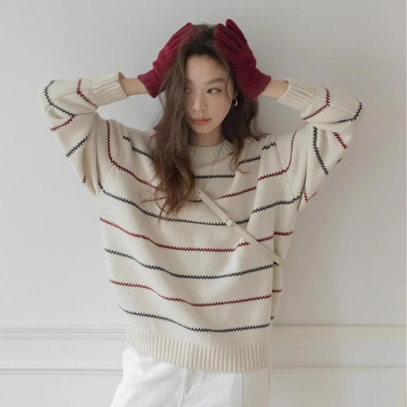 2025 Autumn Korean Striped O-neck Sweater for Women Casual Loose Knitted Top Elegant Long Sleeved Sweater Preppy Style Knitwear
