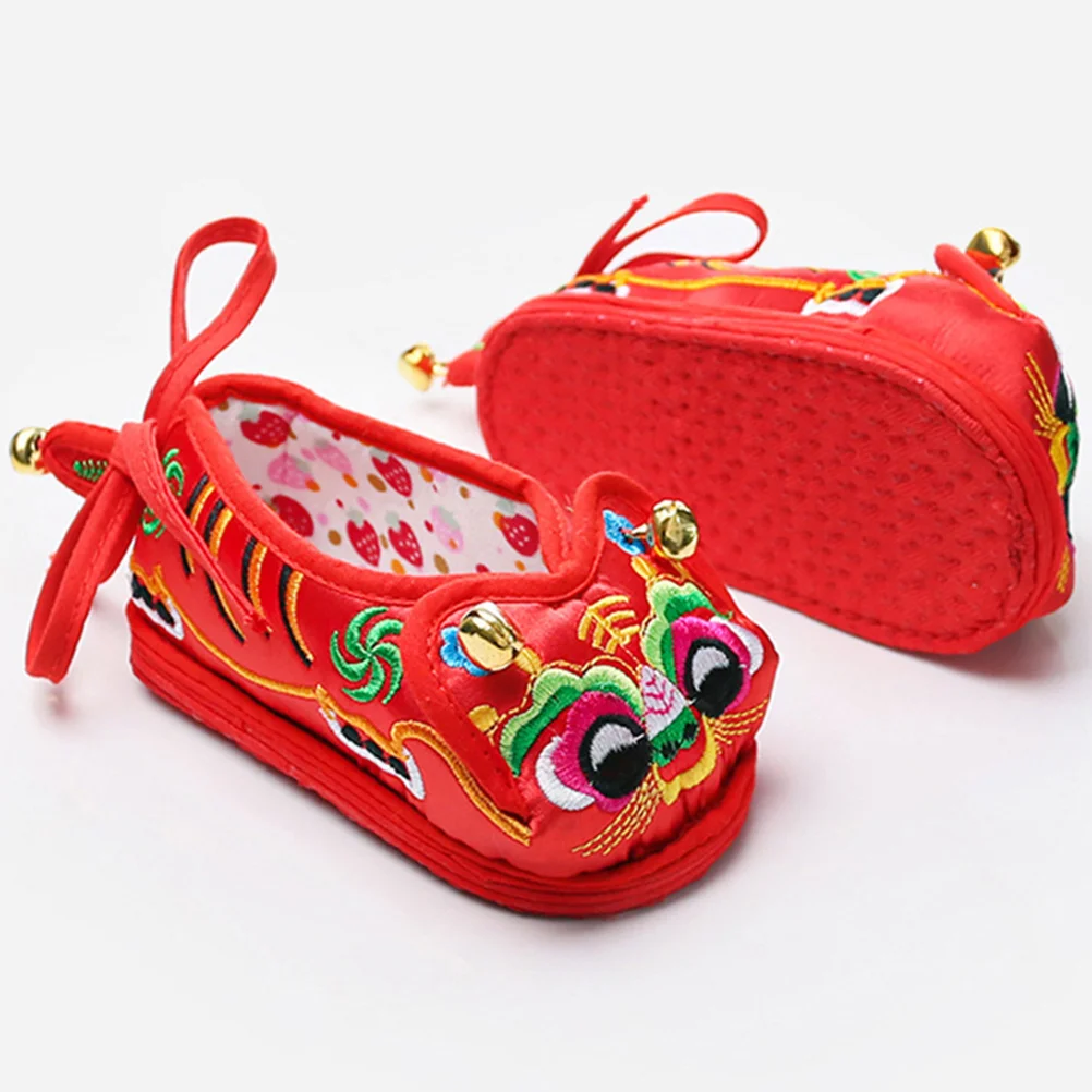 Embroidered Tiger Shoes for Babies 16 Code China Red Warm Silk Toddler Walking Indoor Non Soft Sole Baby Footwear