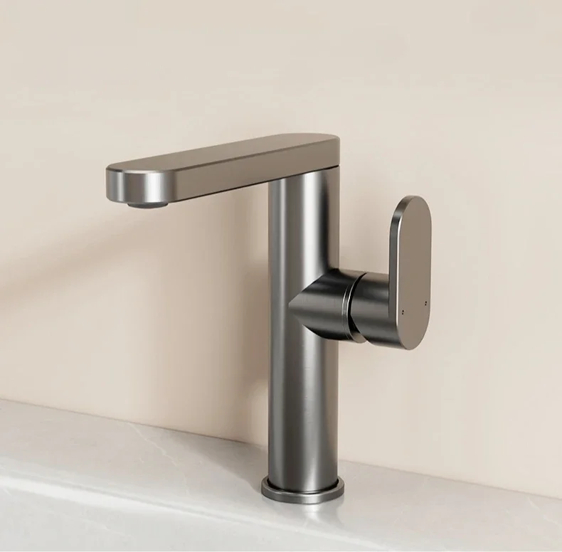Bathroom 360 Degrees Rotation Hot Cold Water Washbasin Tap Basin Mixer Sink Faucet Single Holder Single Hole Basin Faucet