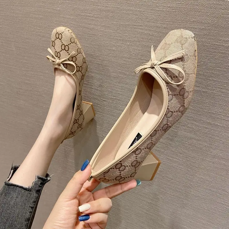 

2024 Summer New Square Head Flat Single Shoes Bow Soft Sole Fashion Shallow Shoes Flat Bean Boat Shoes Mid-Heel Women's Shoes