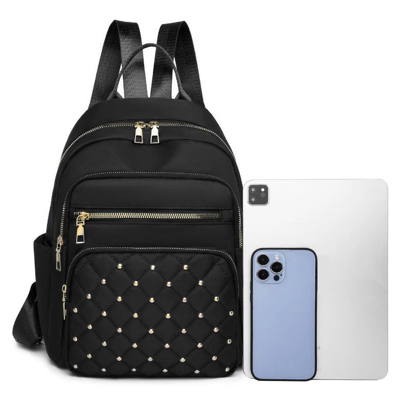 Casual style large capacity backpack with adjustable shoulder straps, multiple pocket design, zipper closure, perfect for commut