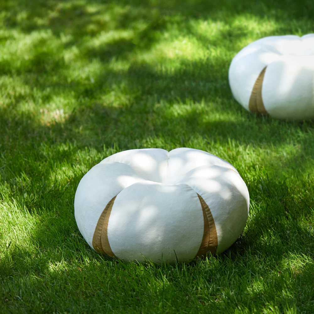 

Cotton Cushion Waist Cushion Pillow Autumn and Winter round Futon Stool Years Old Winter Series