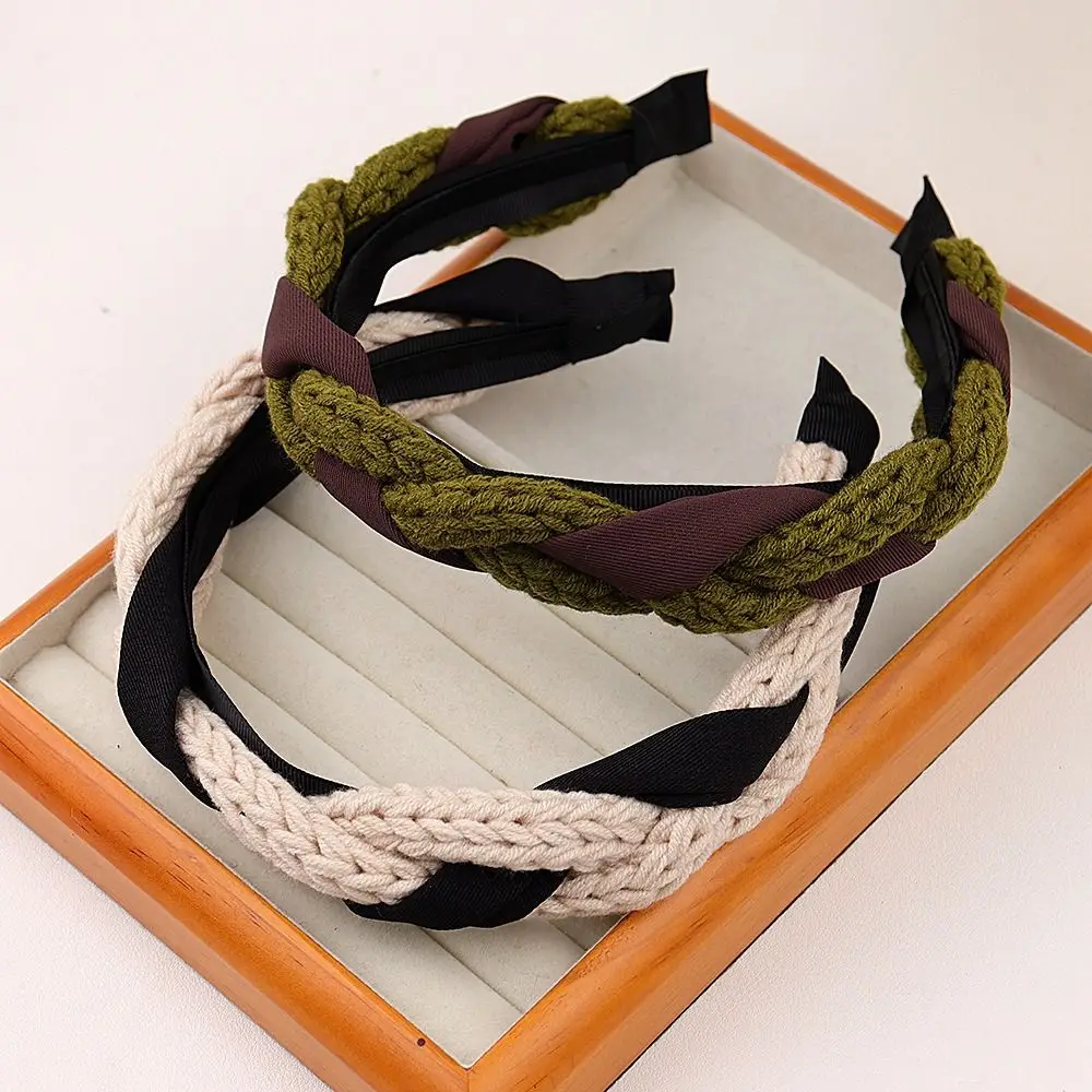 

Korean Fashion Sweet Twisted Braid Headband Women Girl Hairband Simple Woolen Weave Hair Hoop Headwear Hair Accessories