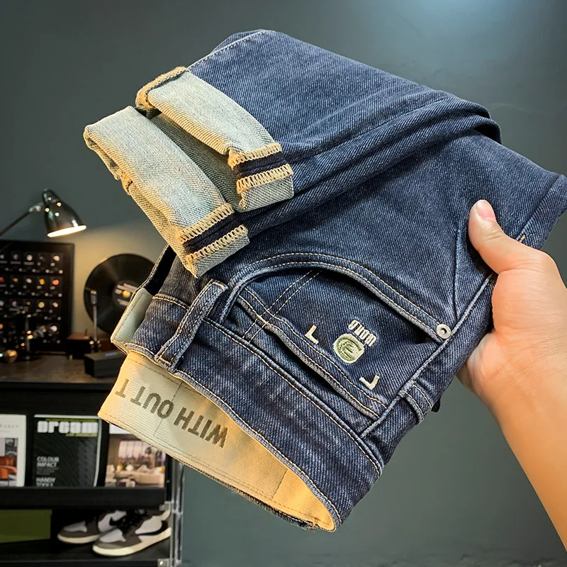 Мужские джинсы с вышивкой универсальные