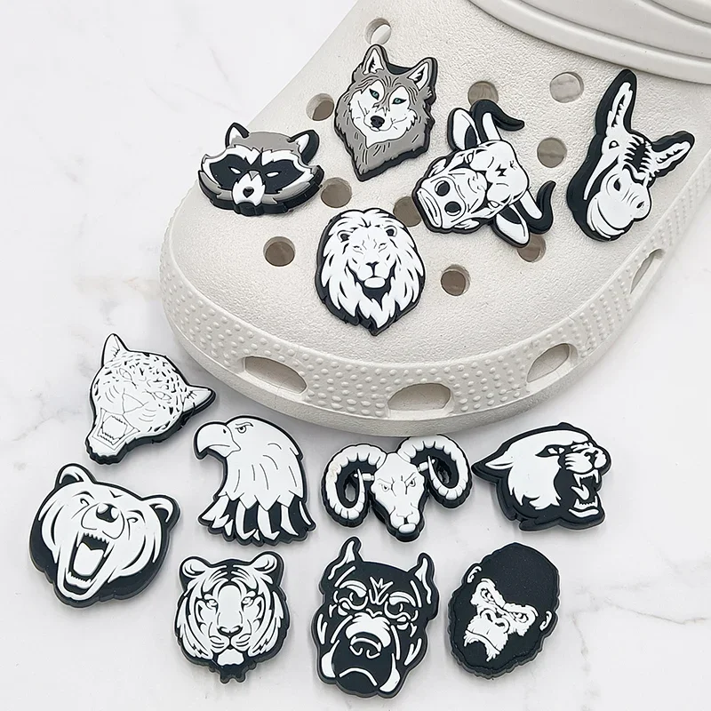 

1Pcs 1Pcs Black White Animals PVC Shoe Charms Tiger Lion Eagle Designer Clogs Pins Shoe Accessories Decorations