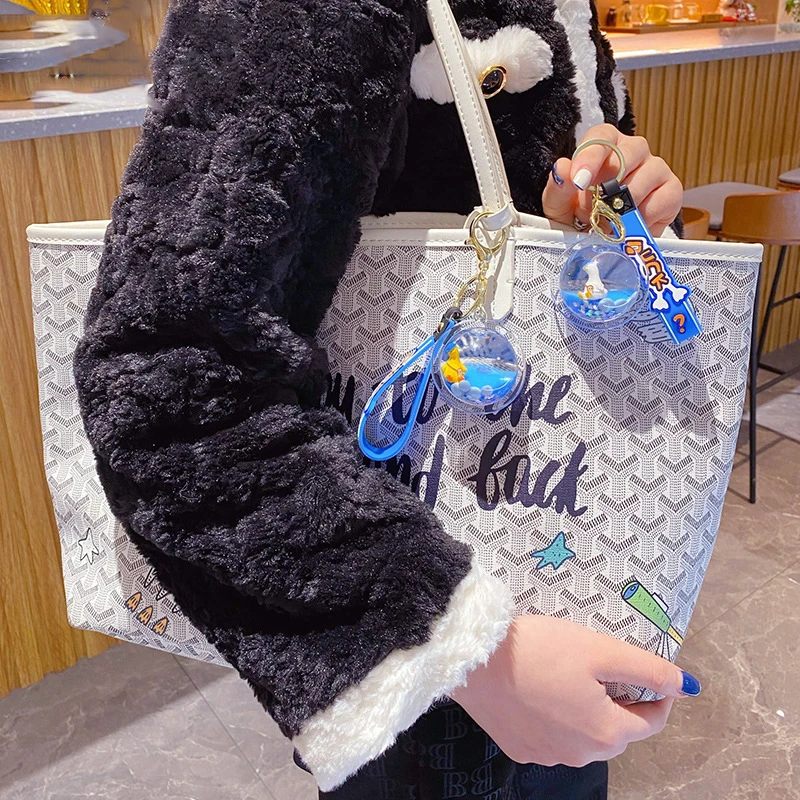 漫画アクリルボールにオイルフローティング傾いアヒル液体キーホルダー