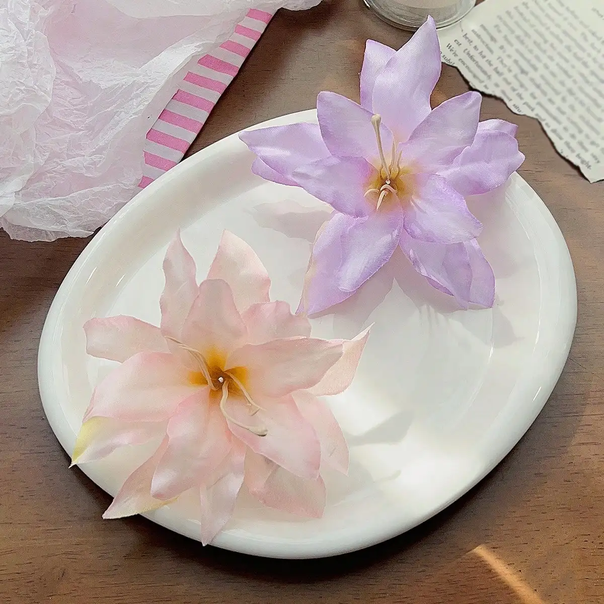 2-teiliges Set, elegante böhmische Blumen-Haarspangen, rosa und lila, große modische Haarspangen für Frauen, Strandurlaub, Haar-Accessoires