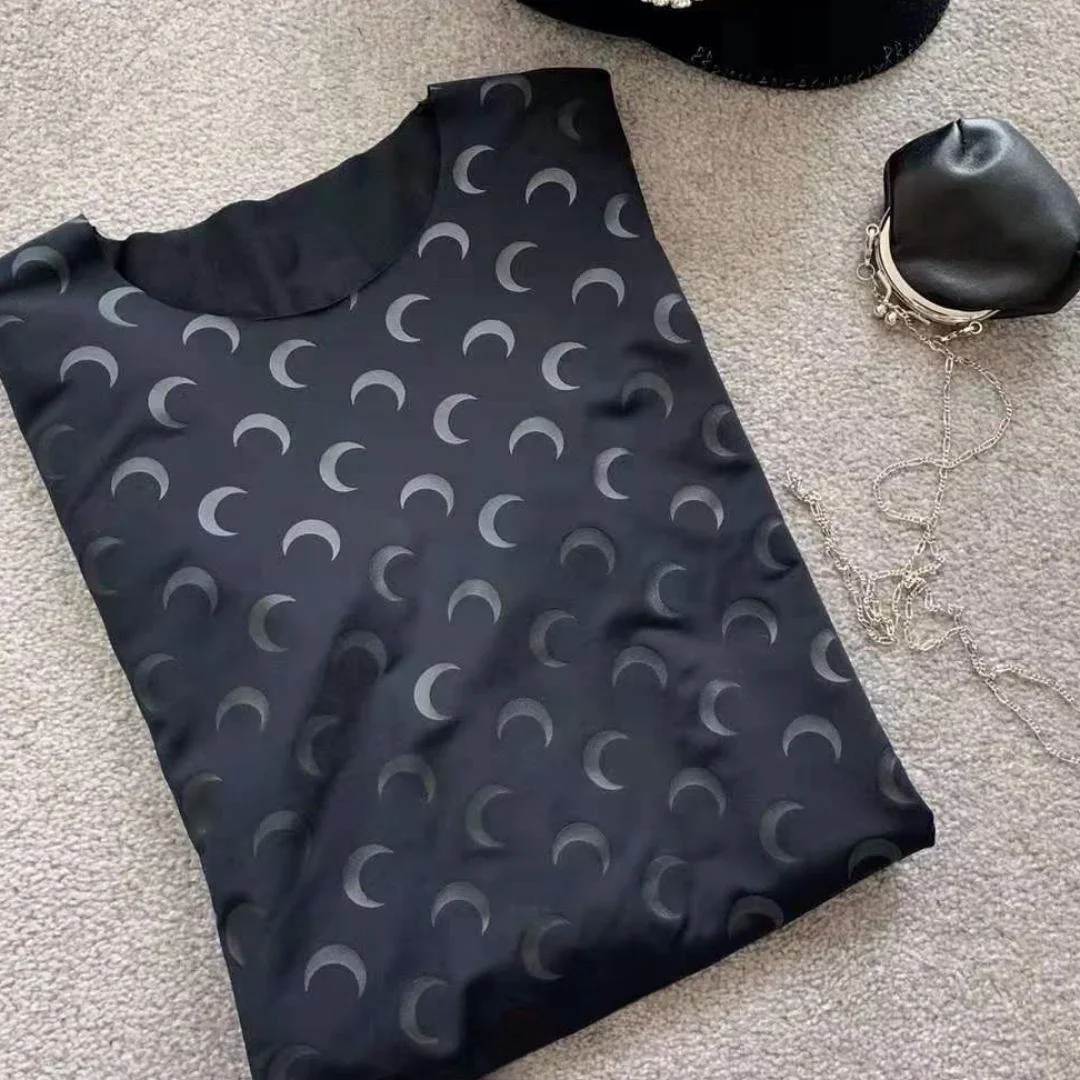 Black Grey Moon