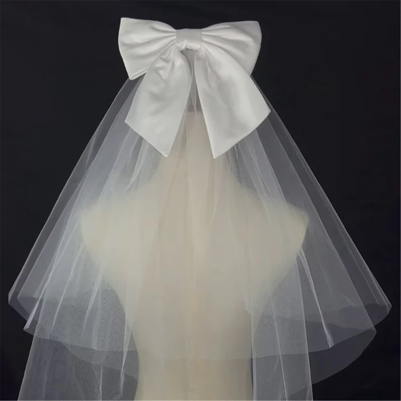 

Short Wedding Veils Double Layer Simple Wedding Veil for Bride Shower Headscarf