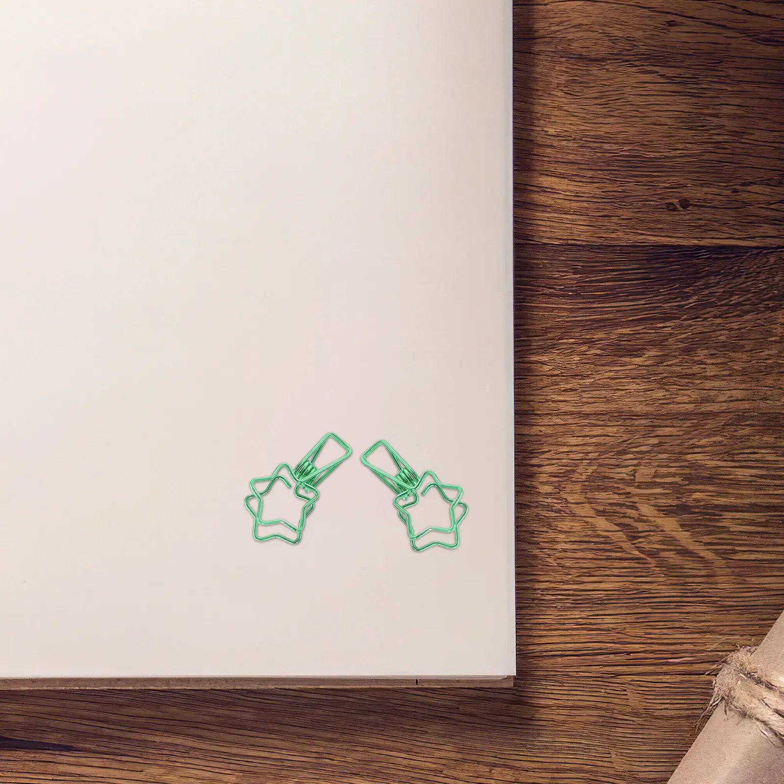 50Pcs 별 모양 금속 종이 클립 사무실 학교 용 녹색 귀여운 바인더 클립 종이 정렬 정리 북마크 장식 종이