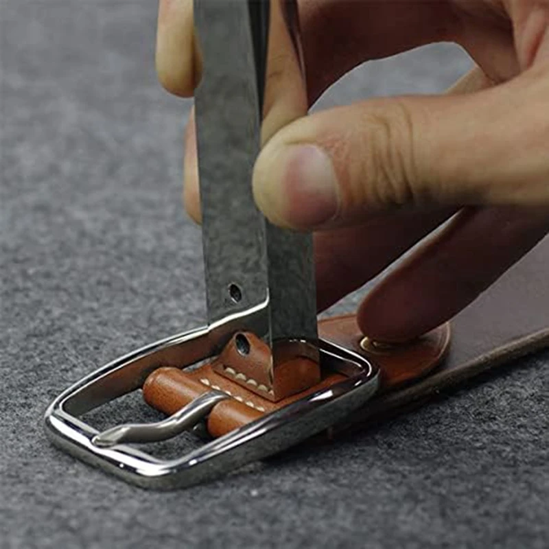 Slide image 32e9b4a03643473b8d272d3ce4935f53