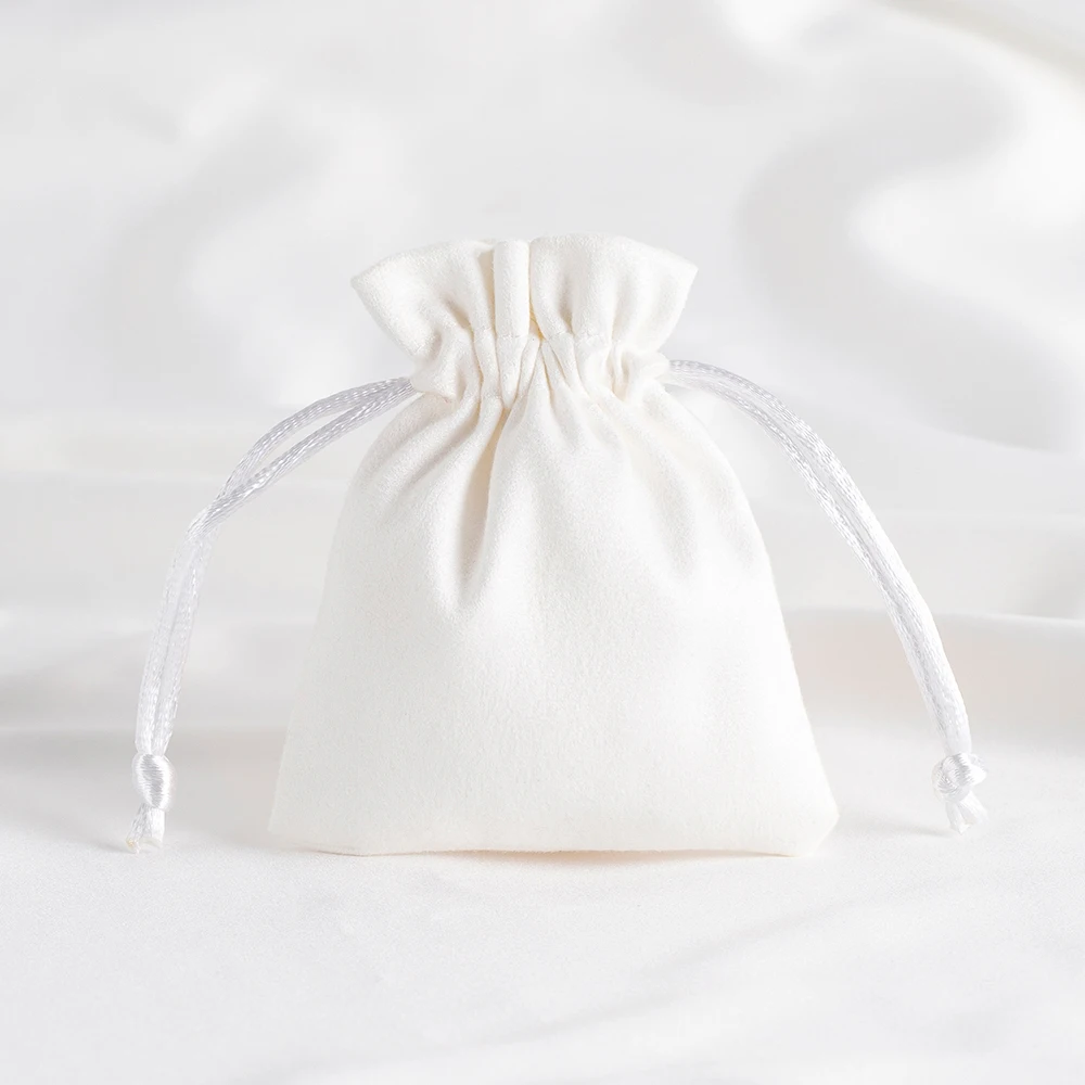 Luxurious Green Velvet Jewelry Gift Pouches - Set of 10