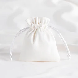 Luxurious Green Velvet Jewelry Gift Pouches - Set of 10 - 12x16ccm (White)