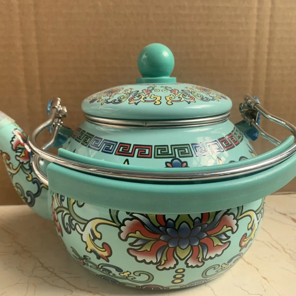 Enamel Boiling Water Pot Enamel Colored Enamel Tea Pots with Tea Strainer First-class Ethnic Style Tea Pot Dining Room Sets