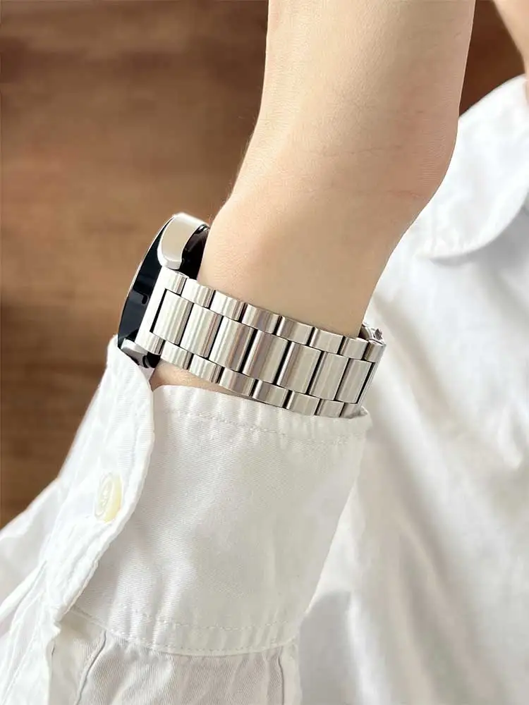 Elegant Stainless Steel Metal Watch Band - Adjustable Bracelet Strap in Silver Finish