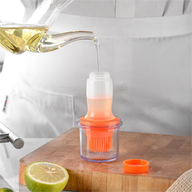 Portable Oil Sauce Spice Bottle Oil Dispenser With Silicone Brush For Cooking Baking BBQ Seasoning Kitchen Food Grade Can