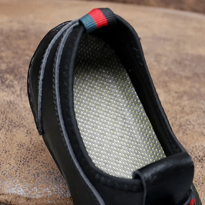 New 2025 Autumn Handmade Leather Casual Men Shoes Design Fashion Sneakers Man Loafers Breathable Low Top Flat Shoes Driving 6