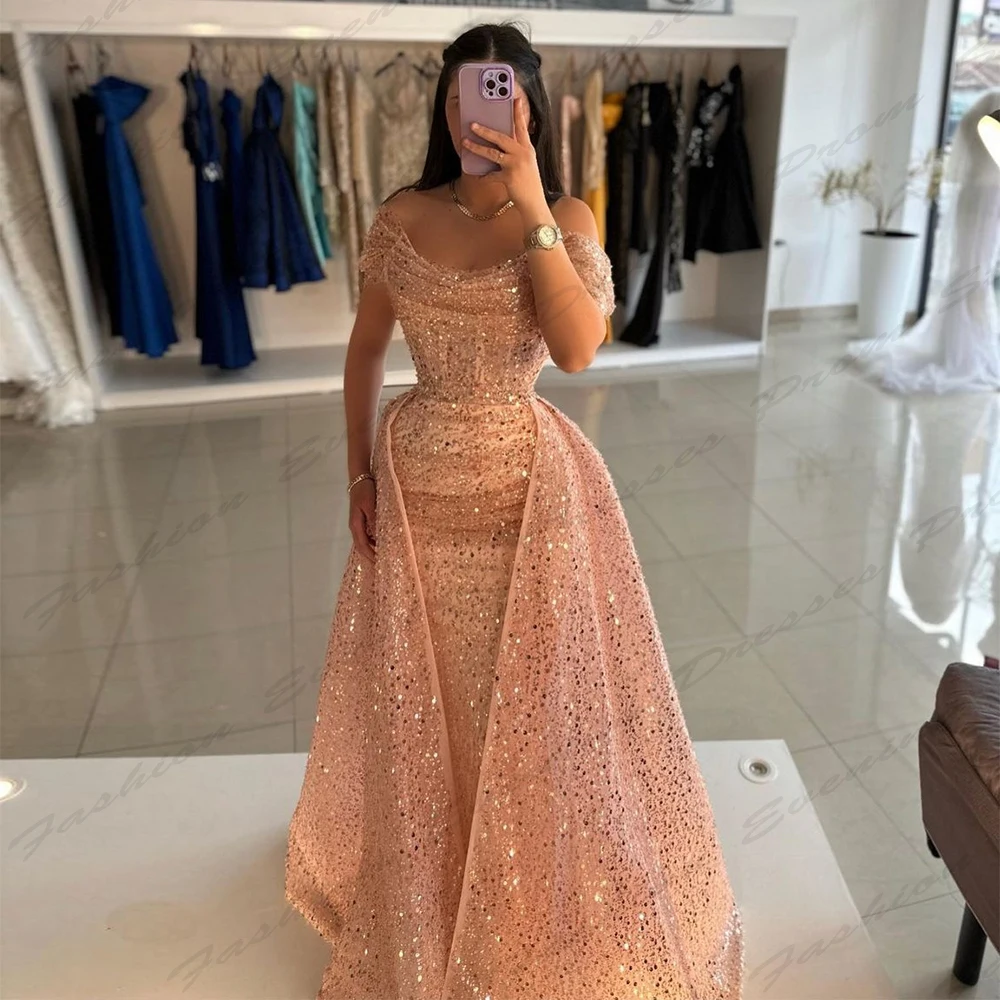Vestidos con mangas de trompeta sexy y estilo sirena con hombros descubiertos Flamenco main image 0