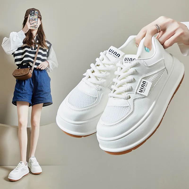2024 Summer Little White Shoes New School Girls Scarpe Da Tavola Atletiche Con Suola Spessa Intensificate Casual Traspirante Z6608