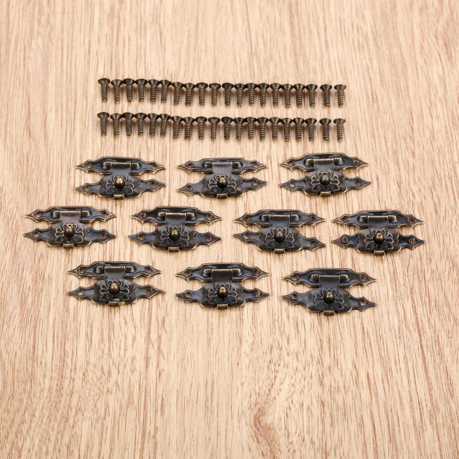 40 Sets Mini Antique Brass Wooden Case Hasp Jewelry Gift Box Decorative Hasp Latch for Home Finuture Buckle Clasp Lock 30*18mm