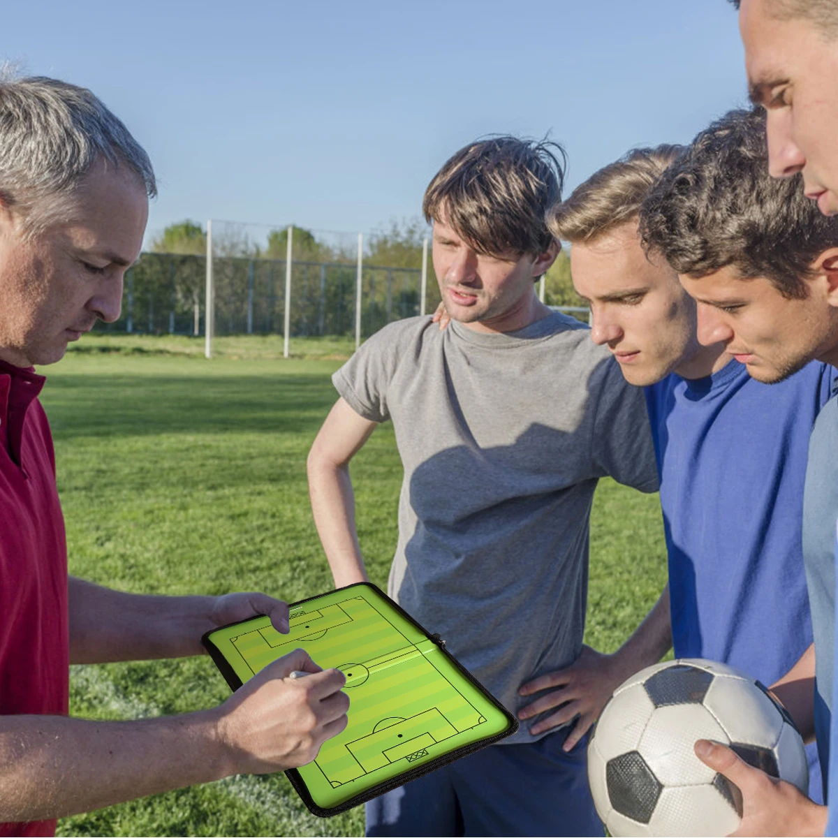 Рисунок 6 - Складная магнитная футбольная тренировочная