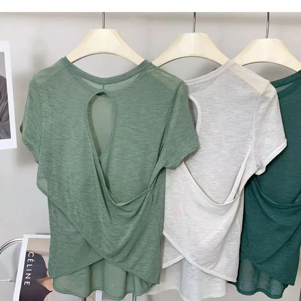 รูปสินค้า เสื้อโยคะกระชับรูปทรง ใส่สบาย สำหรับผู้หญิง