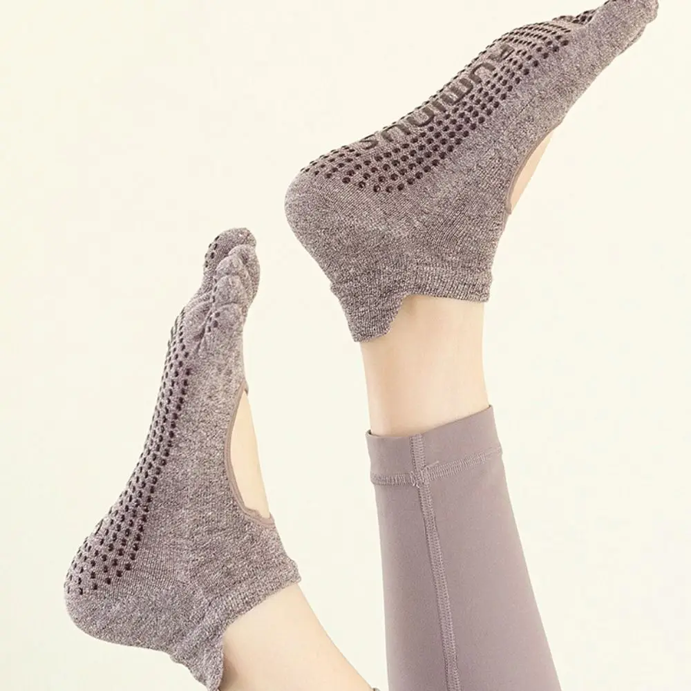 1 Pair High Quality Anti-slip Yoga Pilates Socks Cotton Split Toe Sport Socks Breathable with Grip Five-finger Socks Dance 4 S083a2dc5abf74cb4a3ea2e424fdb2ef22
