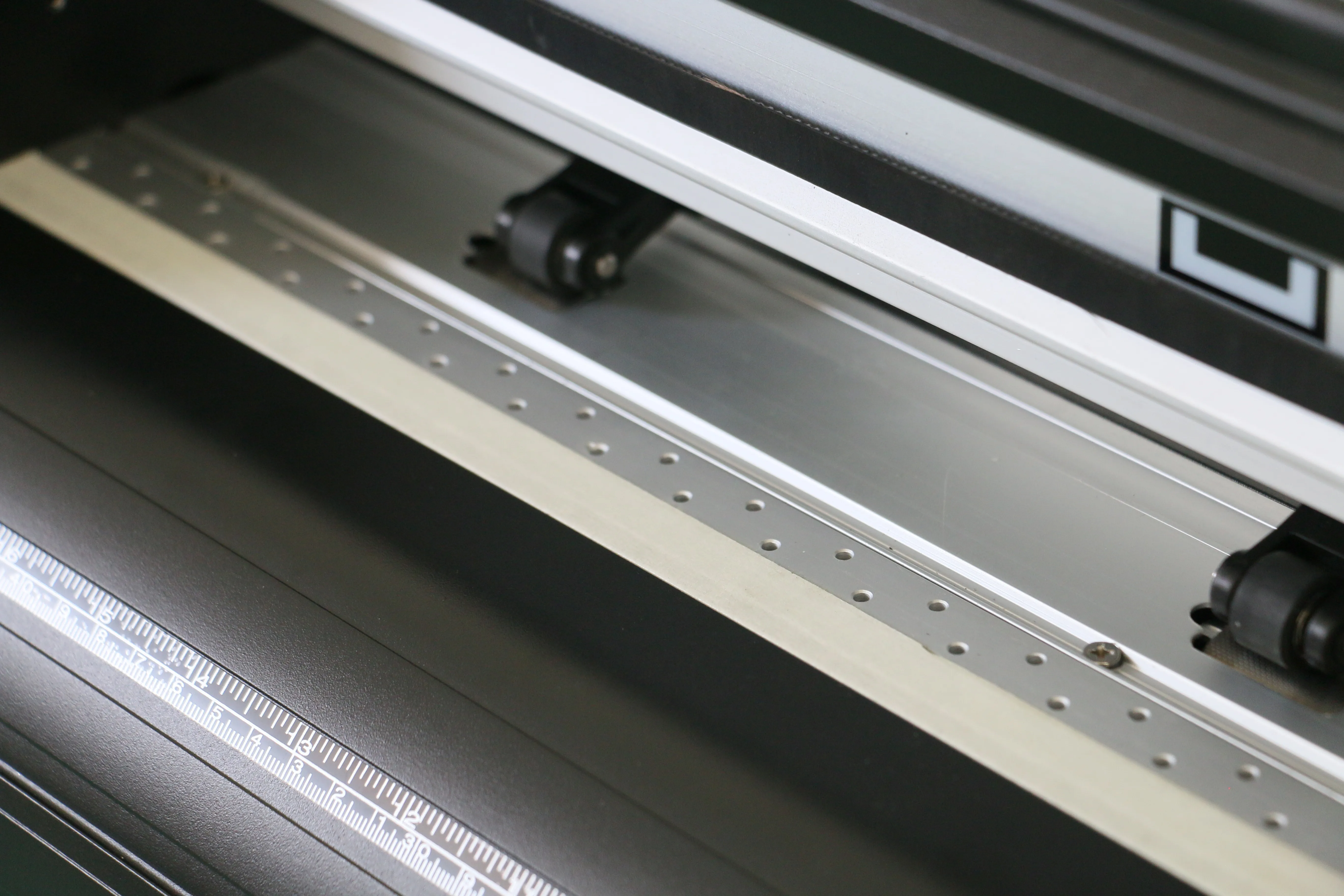 Gh1350 chegada nova jinka cortador de vinil servo motor gráfico