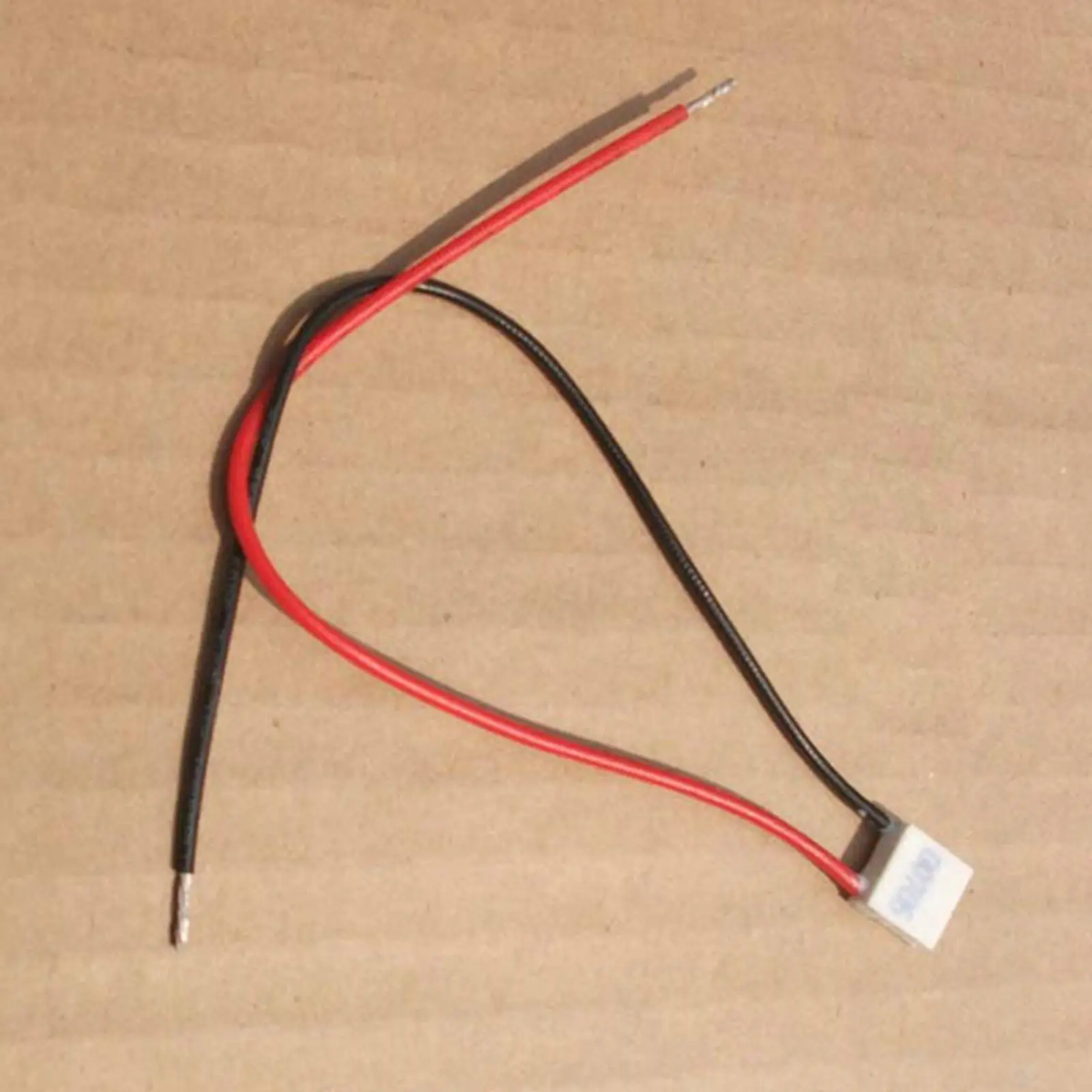 10x10x3.8mm 6A 0.82V 2.7W TEC1-00706 Thermoelectric Cooler Peltier Heatsink