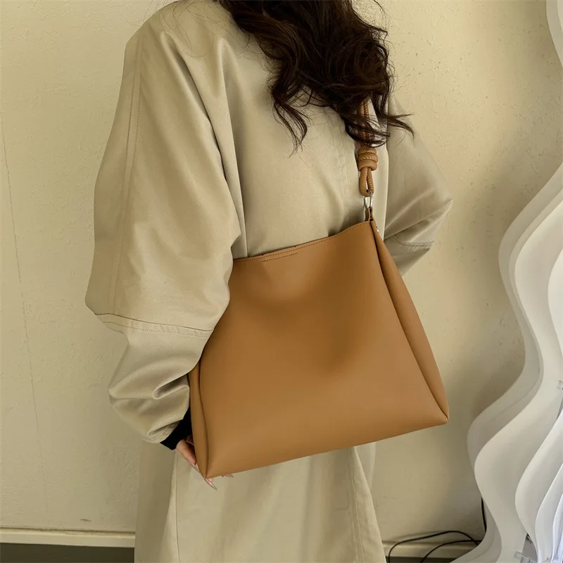 Fashionable High Quality Texture Crossbody Bag, Synthetic Leather Bucket Tote Bag, Single Shoulder Bag for Commuting Women's Bag