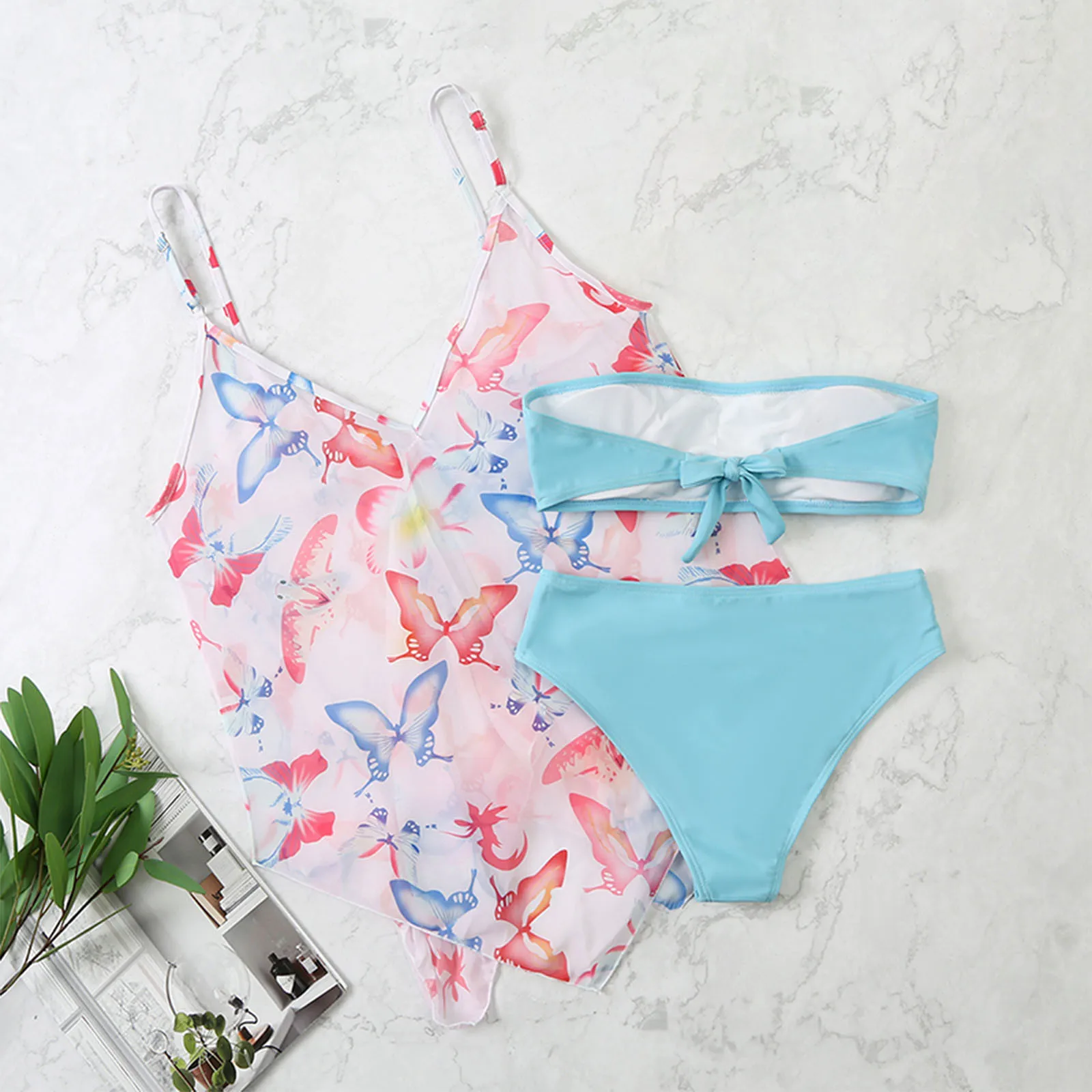 Рисунок 4 - Женский стильный комплект бикини