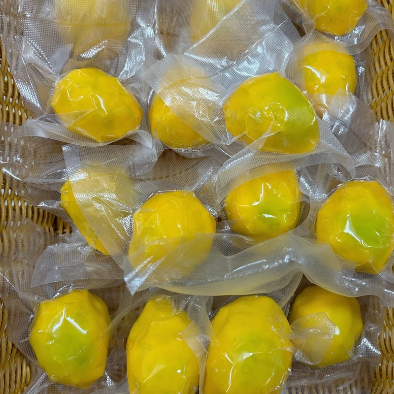 Ultra Soft Temperature Changing Mango Squeeze Toy Stress Relief_voghion.com