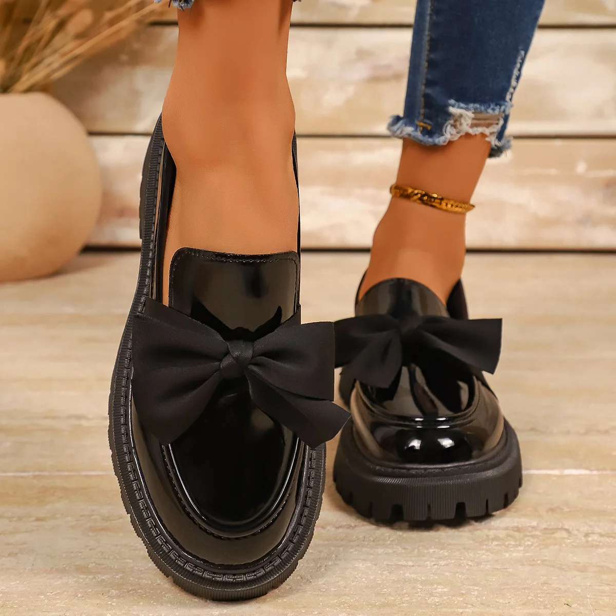 Bow Women Loafers Shoes Fashion Heeled Shoes Autumn Elegant Lolita Shoes Designer Cozy Walking Woman Sneakers 2025 Femme Zapatos
